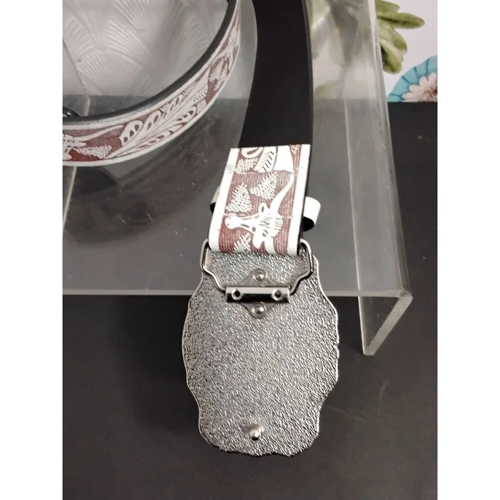 Bull head buckle belt   Size 32